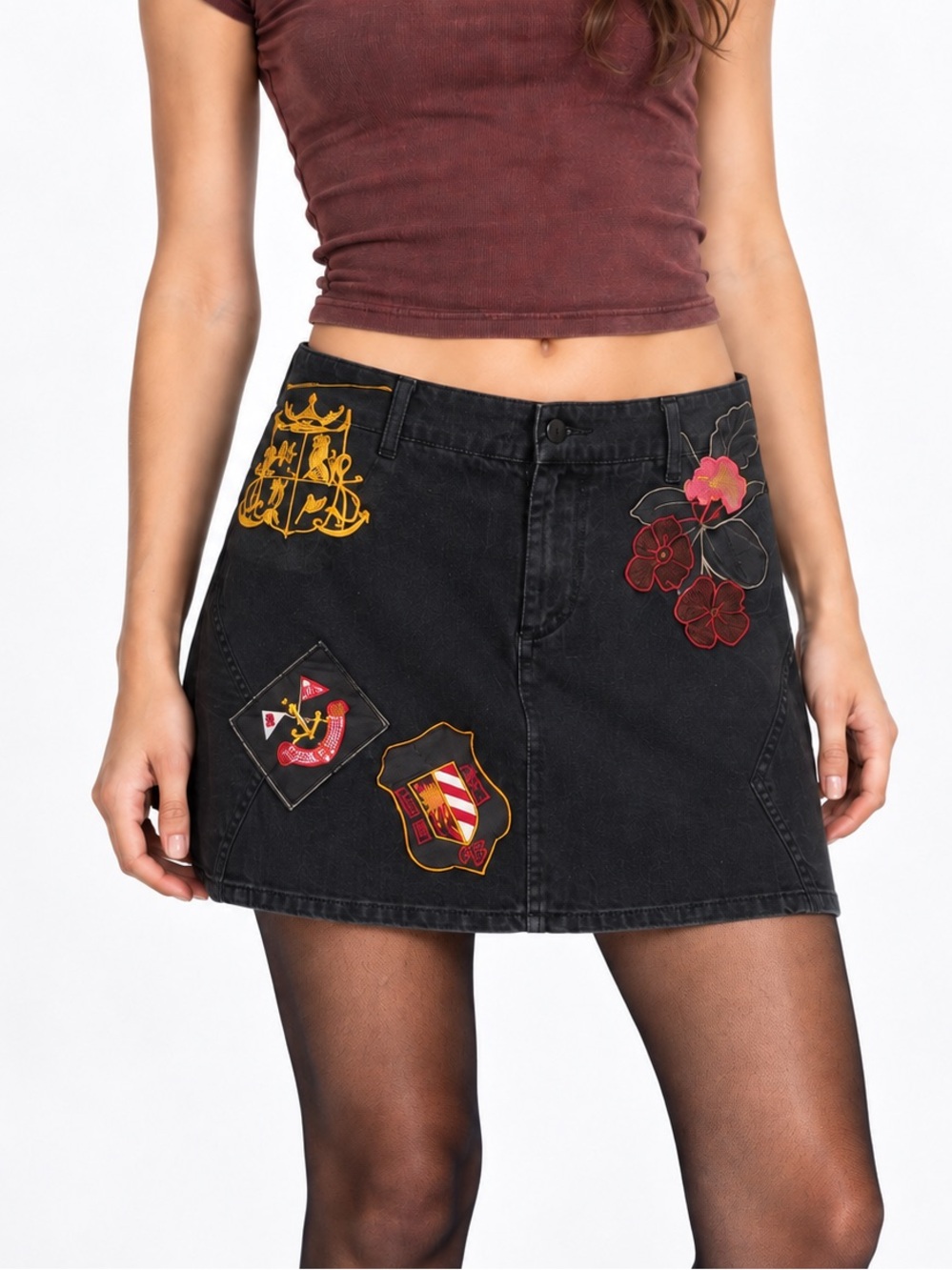 Request Vintage Y2K Black Embroidered Patch Low Rise Grunge Mini Skirt 7 Fits XS